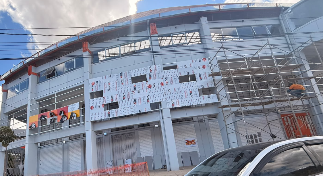 COLISEO NACIÓN CHANKA PERMANECE CERRADO PESE A HABER SIDO INAUGURADO HACE MÁS DE UNA SEMANA